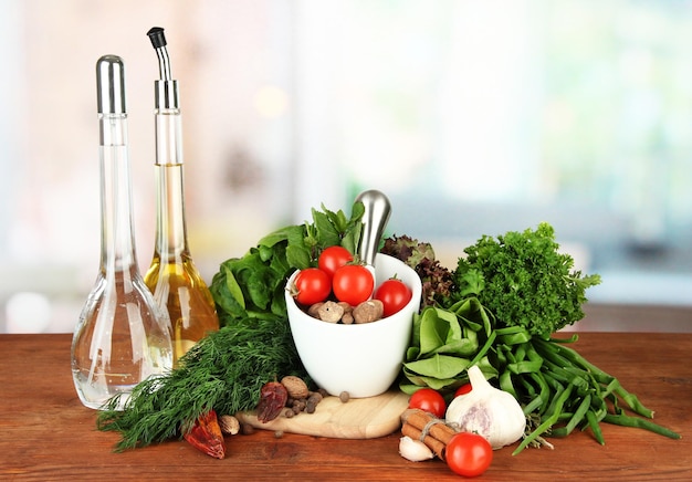Ingrediente proaspete pe masă